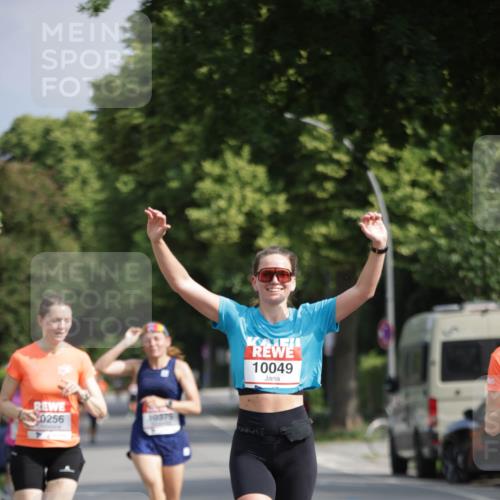 15.06.2025 - REWE Women's Run Jannik Wohlers http://msf.ph/oto/7938819 15.06.2025 08:44:18 Laufen 0256, 10075, 10049 meine-sportfotos.de