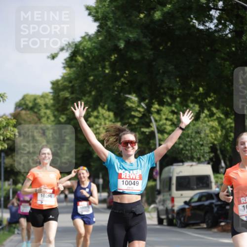 15.06.2025 - REWE Women's Run Jannik Wohlers http://msf.ph/oto/7938856 15.06.2025 08:44:19 Laufen 10256, 10375, 10049, 10 meine-sportfotos.de