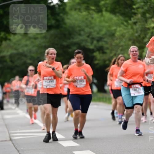 15.06.2025 - REWE Women's Run Dr. Thomas Lammeyer http://msf.ph/oto/7938859 15.06.2025 09:20:15 Laufen 10390, 10, 343, 10178 meine-sportfotos.de