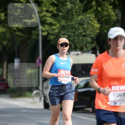 15.06.2025 - REWE Women's Run Jannik Wohlers http://msf.ph/oto/7938904 15.06.2025 09:56:59 Laufen 254 meine-sportfotos.de