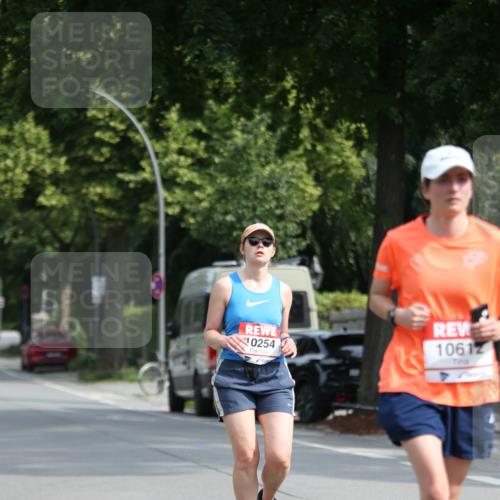 15.06.2025 - REWE Women's Run Jannik Wohlers http://msf.ph/oto/7938920 15.06.2025 09:57:00 Laufen 10254, 10612 meine-sportfotos.de