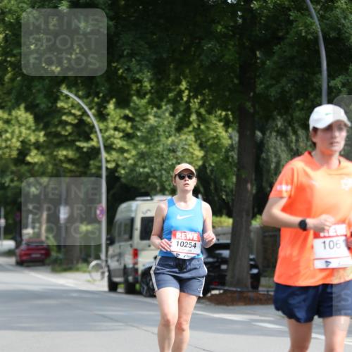 15.06.2025 - REWE Women's Run Jannik Wohlers http://msf.ph/oto/7938933 15.06.2025 09:57:00 Laufen 10254, 1061 meine-sportfotos.de