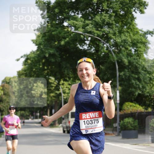 15.06.2025 - REWE Women's Run Jannik Wohlers http://msf.ph/oto/7938954 15.06.2025 08:44:23 Laufen 10375 meine-sportfotos.de