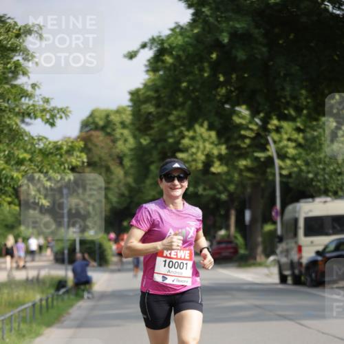 15.06.2025 - REWE Women's Run Jannik Wohlers http://msf.ph/oto/7938983 15.06.2025 08:44:24 Laufen 10001 meine-sportfotos.de