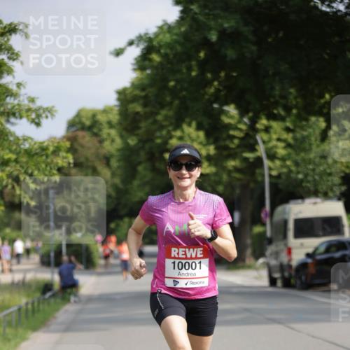 15.06.2025 - REWE Women's Run Jannik Wohlers http://msf.ph/oto/7939006 15.06.2025 08:44:24 Laufen 10001 meine-sportfotos.de