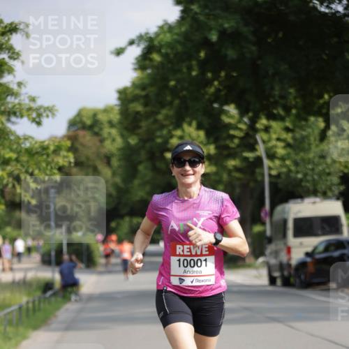 15.06.2025 - REWE Women's Run Jannik Wohlers http://msf.ph/oto/7939012 15.06.2025 08:44:24 Laufen 10001 meine-sportfotos.de