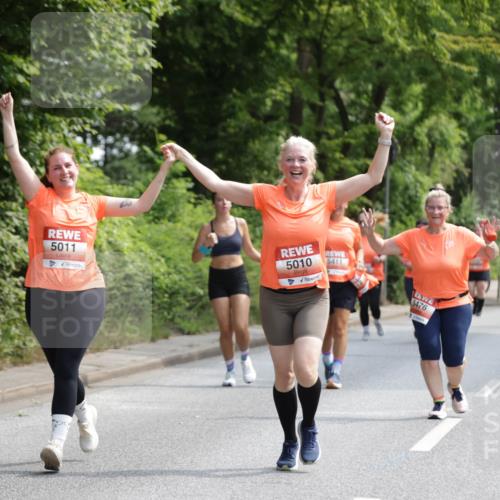 15.06.2025 - REWE Women's Run Jannik Wohlers http://msf.ph/oto/7939020 15.06.2025 10:14:36 Laufen 5011, 5010, 5411, 5476 meine-sportfotos.de