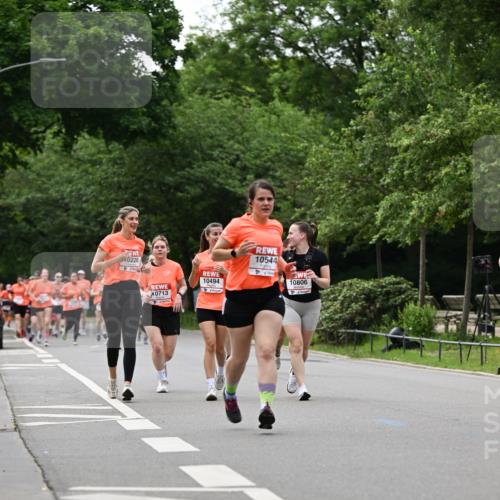 15.06.2025 - REWE Women's Run Dr. Thomas Lammeyer http://msf.ph/oto/7939081 15.06.2025 09:20:24 Laufen 0226, 10544, 10494, 10806, 10713 meine-sportfotos.de