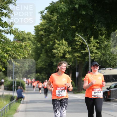 15.06.2025 - REWE Women's Run Jannik Wohlers http://msf.ph/oto/7939117 15.06.2025 09:57:19 Laufen 10639, 10482 meine-sportfotos.de