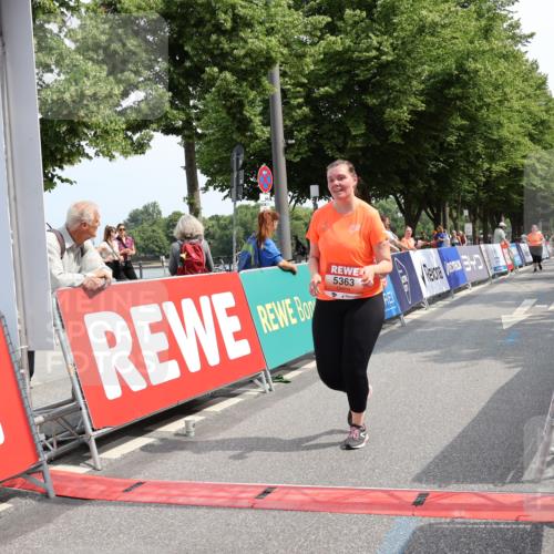 15.06.2025 - REWE Women's Run Strokosch-Dieckow http://msf.ph/oto/7939123 15.06.2025 11:14:05 Ziel 5363 meine-sportfotos.de
