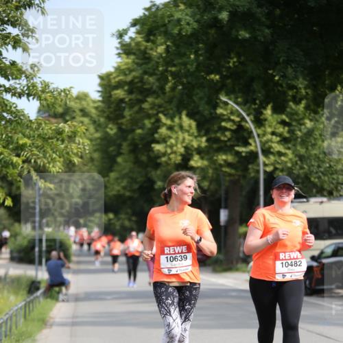 15.06.2025 - REWE Women's Run Jannik Wohlers http://msf.ph/oto/7939125 15.06.2025 09:57:19 Laufen 10639, 10482 meine-sportfotos.de