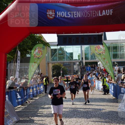 13.06.2025 - Holstenköstenlauf Felixshl http://msf.ph/oto/7939131 13.06.2025 18:06:07 Laufen 2576, 2915, 2954, 3035, 3661, 3667 meine-sportfotos.de