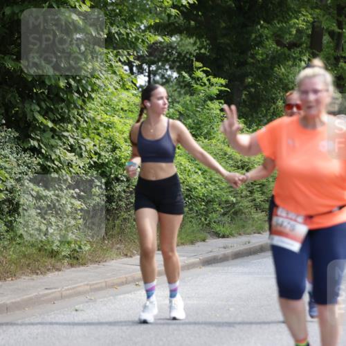 15.06.2025 - REWE Women's Run Jannik Wohlers http://msf.ph/oto/7939149 15.06.2025 10:14:39 Laufen 6475, 5192 meine-sportfotos.de
