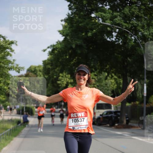 15.06.2025 - REWE Women's Run Jannik Wohlers http://msf.ph/oto/7939160 15.06.2025 08:44:38 Laufen 10537 meine-sportfotos.de