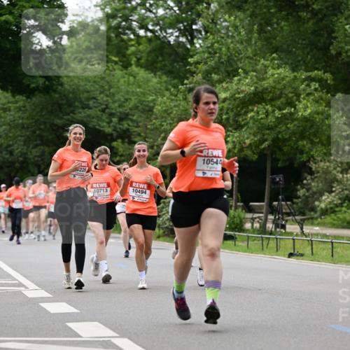 15.06.2025 - REWE Women's Run Dr. Thomas Lammeyer http://msf.ph/oto/7939184 15.06.2025 09:20:25 Laufen 10713, 10494, 10544 meine-sportfotos.de