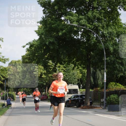 15.06.2025 - REWE Women's Run Jannik Wohlers http://msf.ph/oto/7939194 15.06.2025 08:44:43 Laufen 10726 meine-sportfotos.de