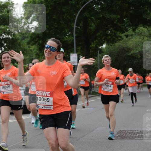 15.06.2025 - REWE Women's Run Jannik Wohlers http://msf.ph/oto/7939200 15.06.2025 08:27:25 Laufen 10826, 101, 10059, 10664 meine-sportfotos.de