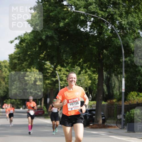 15.06.2025 - REWE Women's Run Jannik Wohlers http://msf.ph/oto/7939227 15.06.2025 08:44:44 Laufen 10726 meine-sportfotos.de