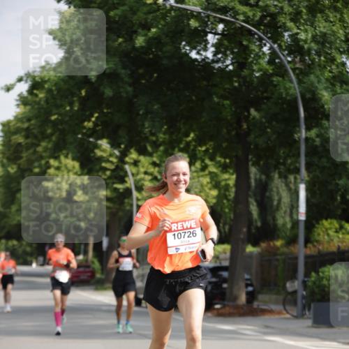 15.06.2025 - REWE Women's Run Jannik Wohlers http://msf.ph/oto/7939229 15.06.2025 08:44:44 Laufen 10726 meine-sportfotos.de