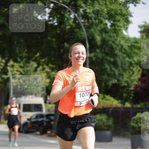 15.06.2025 - REWE Women's Run Jannik Wohlers http://msf.ph/oto/7939278 15.06.2025 08:44:44 Laufen 10726 meine-sportfotos.de