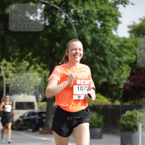 15.06.2025 - REWE Women's Run Jannik Wohlers http://msf.ph/oto/7939284 15.06.2025 08:44:45 Laufen 1072 meine-sportfotos.de