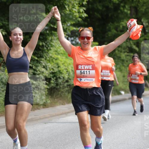 15.06.2025 - REWE Women's Run Jannik Wohlers http://msf.ph/oto/7939293 15.06.2025 10:14:42 Laufen 5411, 12, 6239 meine-sportfotos.de