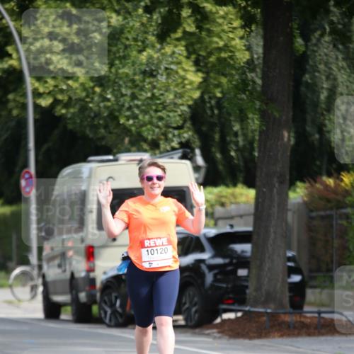 15.06.2025 - REWE Women's Run Jannik Wohlers http://msf.ph/oto/7939298 15.06.2025 09:57:31 Laufen 10120 meine-sportfotos.de