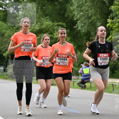 15.06.2025 - REWE Women's Run Dr. Thomas Lammeyer http://msf.ph/oto/7939313 15.06.2025 09:20:28 Laufen 10226, 071, 10494, 10806 meine-sportfotos.de
