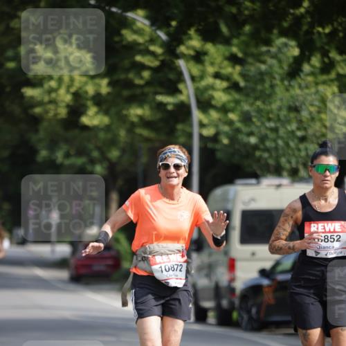 15.06.2025 - REWE Women's Run Jannik Wohlers http://msf.ph/oto/7939317 15.06.2025 08:44:46 Laufen 10872, 6852 meine-sportfotos.de
