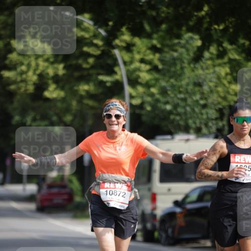 15.06.2025 - REWE Women's Run Jannik Wohlers http://msf.ph/oto/7939334 15.06.2025 08:44:47 Laufen 10872 meine-sportfotos.de