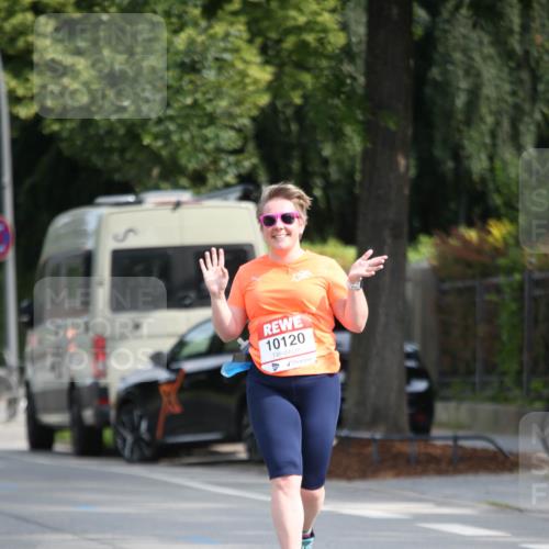 15.06.2025 - REWE Women's Run Jannik Wohlers http://msf.ph/oto/7939341 15.06.2025 09:57:32 Laufen 10120 meine-sportfotos.de