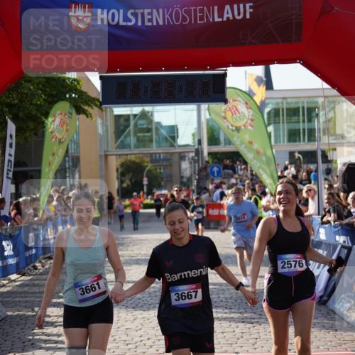 13.06.2025 - Holstenköstenlauf Felixshl http://msf.ph/oto/7939342 13.06.2025 18:06:11 Laufen 2576, 2626, 2915, 3035, 3661, 3667, 3679 meine-sportfotos.de