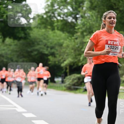 15.06.2025 - REWE Women's Run Dr. Thomas Lammeyer http://msf.ph/oto/7939356 15.06.2025 09:20:29 Laufen 10226 meine-sportfotos.de