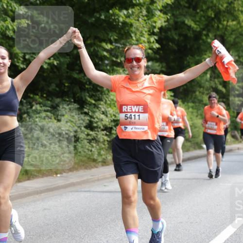 15.06.2025 - REWE Women's Run Jannik Wohlers http://msf.ph/oto/7939377 15.06.2025 10:14:42 Laufen 5411 meine-sportfotos.de