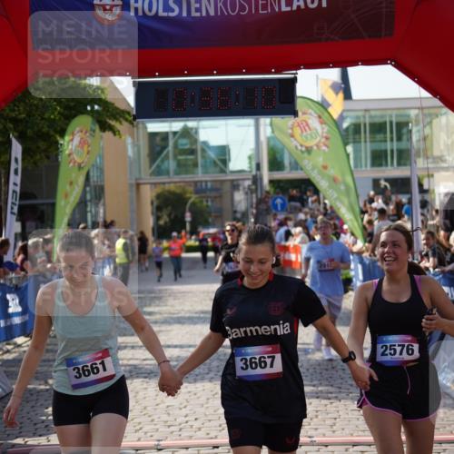 13.06.2025 - Holstenköstenlauf Felixshl http://msf.ph/oto/7939386 13.06.2025 18:06:12 Laufen 2576, 2626, 2915, 3035, 3661, 3667, 3679 meine-sportfotos.de