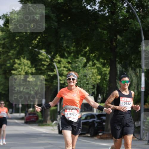 15.06.2025 - REWE Women's Run Jannik Wohlers http://msf.ph/oto/7939394 15.06.2025 08:44:47 Laufen 10872, 10852 meine-sportfotos.de