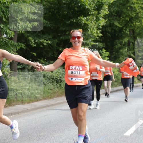 15.06.2025 - REWE Women's Run Jannik Wohlers http://msf.ph/oto/7939411 15.06.2025 10:14:43 Laufen 5411, 5239, 5 meine-sportfotos.de