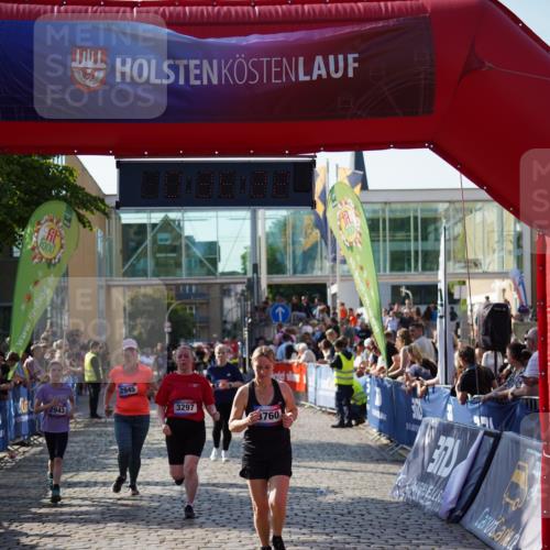 13.06.2025 - Holstenköstenlauf Felixshl http://msf.ph/oto/7939418 13.06.2025 18:06:23 Laufen 2943, 2945, 3297, 3760 meine-sportfotos.de