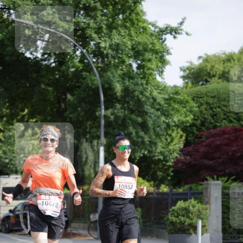 15.06.2025 - REWE Women's Run Jannik Wohlers http://msf.ph/oto/7939425 15.06.2025 08:44:48 Laufen 10872, 10852 meine-sportfotos.de