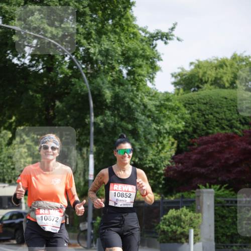 15.06.2025 - REWE Women's Run Jannik Wohlers http://msf.ph/oto/7939437 15.06.2025 08:44:48 Laufen 10872, 10852 meine-sportfotos.de