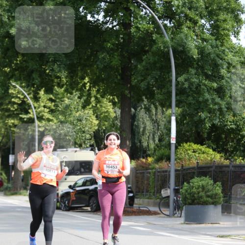 15.06.2025 - REWE Women's Run Jannik Wohlers http://msf.ph/oto/7939489 15.06.2025 09:57:39 Laufen 10811, 10453 meine-sportfotos.de