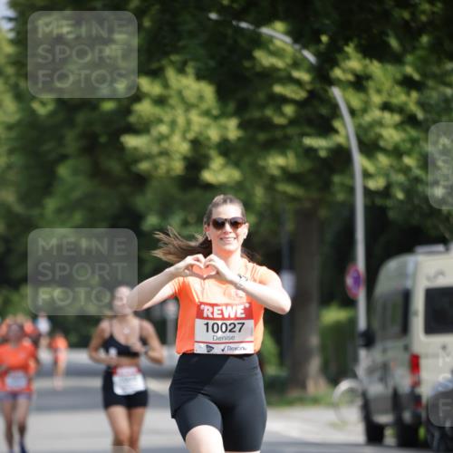 15.06.2025 - REWE Women's Run Jannik Wohlers http://msf.ph/oto/7939510 15.06.2025 08:44:51 Laufen 10027, 11 meine-sportfotos.de