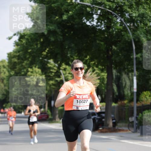 15.06.2025 - REWE Women's Run Jannik Wohlers http://msf.ph/oto/7939577 15.06.2025 08:44:53 Laufen 10027 meine-sportfotos.de
