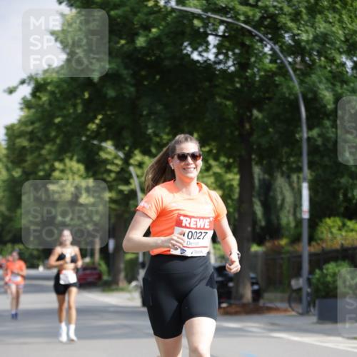 15.06.2025 - REWE Women's Run Jannik Wohlers http://msf.ph/oto/7939582 15.06.2025 08:44:53 Laufen 0027 meine-sportfotos.de