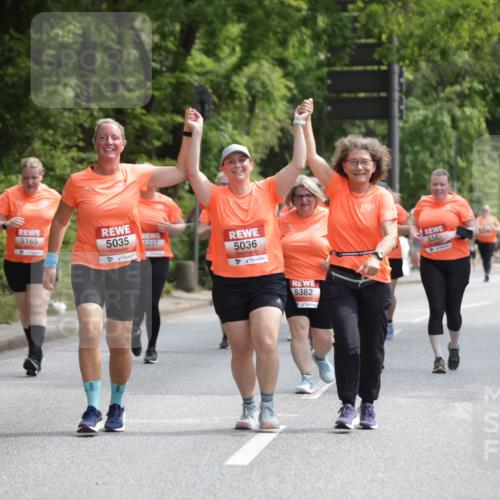 15.06.2025 - REWE Women's Run Jannik Wohlers http://msf.ph/oto/7939595 15.06.2025 10:14:48 Laufen 5165, 5035, 5237, 5036, 5382, 558 meine-sportfotos.de