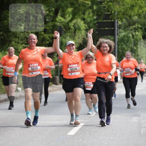 15.06.2025 - REWE Women's Run Jannik Wohlers http://msf.ph/oto/7939603 15.06.2025 10:14:48 Laufen 5165, 5035, 237, 5036, 5382, 5588 meine-sportfotos.de