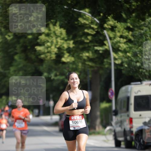 15.06.2025 - REWE Women's Run Jannik Wohlers http://msf.ph/oto/7939617 15.06.2025 08:44:54 Laufen 10608 meine-sportfotos.de