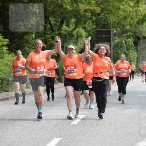 15.06.2025 - REWE Women's Run Jannik Wohlers http://msf.ph/oto/7939647 15.06.2025 10:14:48 Laufen 5165, 5614, 035, 5036, 5382, 5588 meine-sportfotos.de