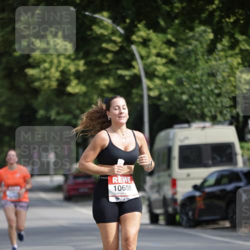 15.06.2025 - REWE Women's Run Jannik Wohlers http://msf.ph/oto/7939651 15.06.2025 08:44:55 Laufen 10608 meine-sportfotos.de