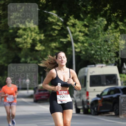 15.06.2025 - REWE Women's Run Jannik Wohlers http://msf.ph/oto/7939657 15.06.2025 08:44:55 Laufen 10608 meine-sportfotos.de